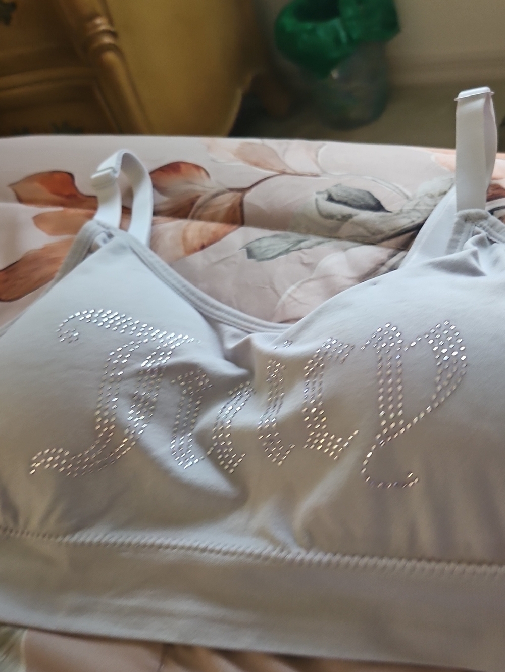 Juicy Couture Sports Bra Grey With Stones Size XL Removable Pads.